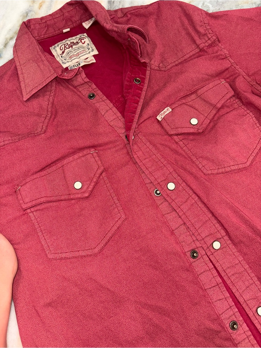 Men's Casual Red Short-Sleeve Button-Down Shirt by Rafter C - Picture 4 of 6